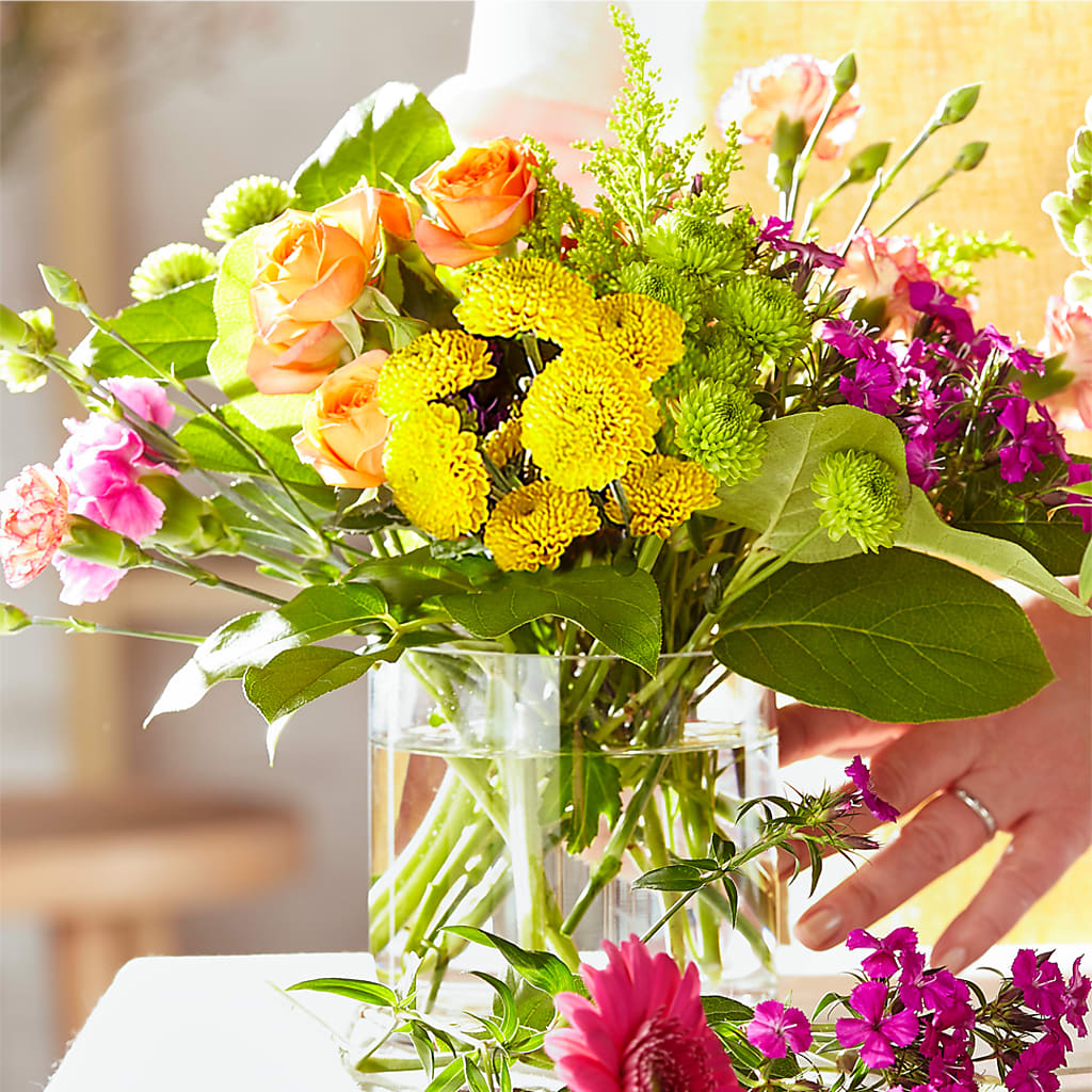 Bold & Bright – A Florist Original – AARON'S FLOWERS, La Vista NE