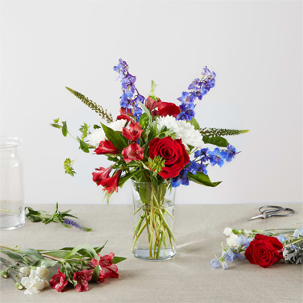 Star Spangled - A Florist Original – AARON'S FLOWERS, La Vista NE