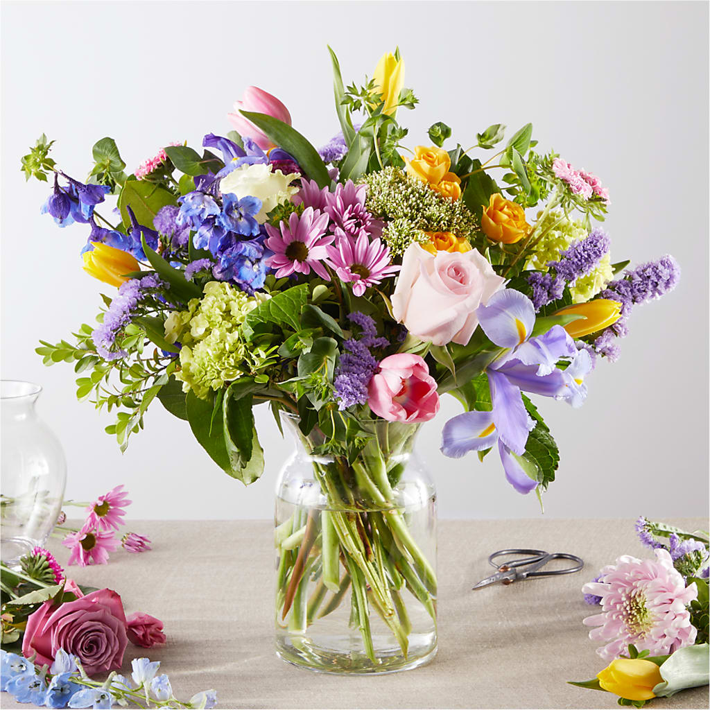 Pastel Tradition - A Florist Original – AARON'S FLOWERS, La Vista NE