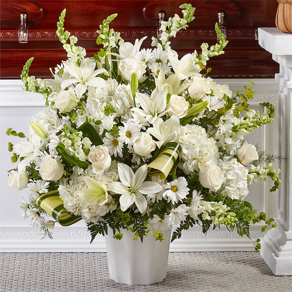 Thoughts of Tranquility Floor Basket – AARON'S FLOWERS, La Vista NE