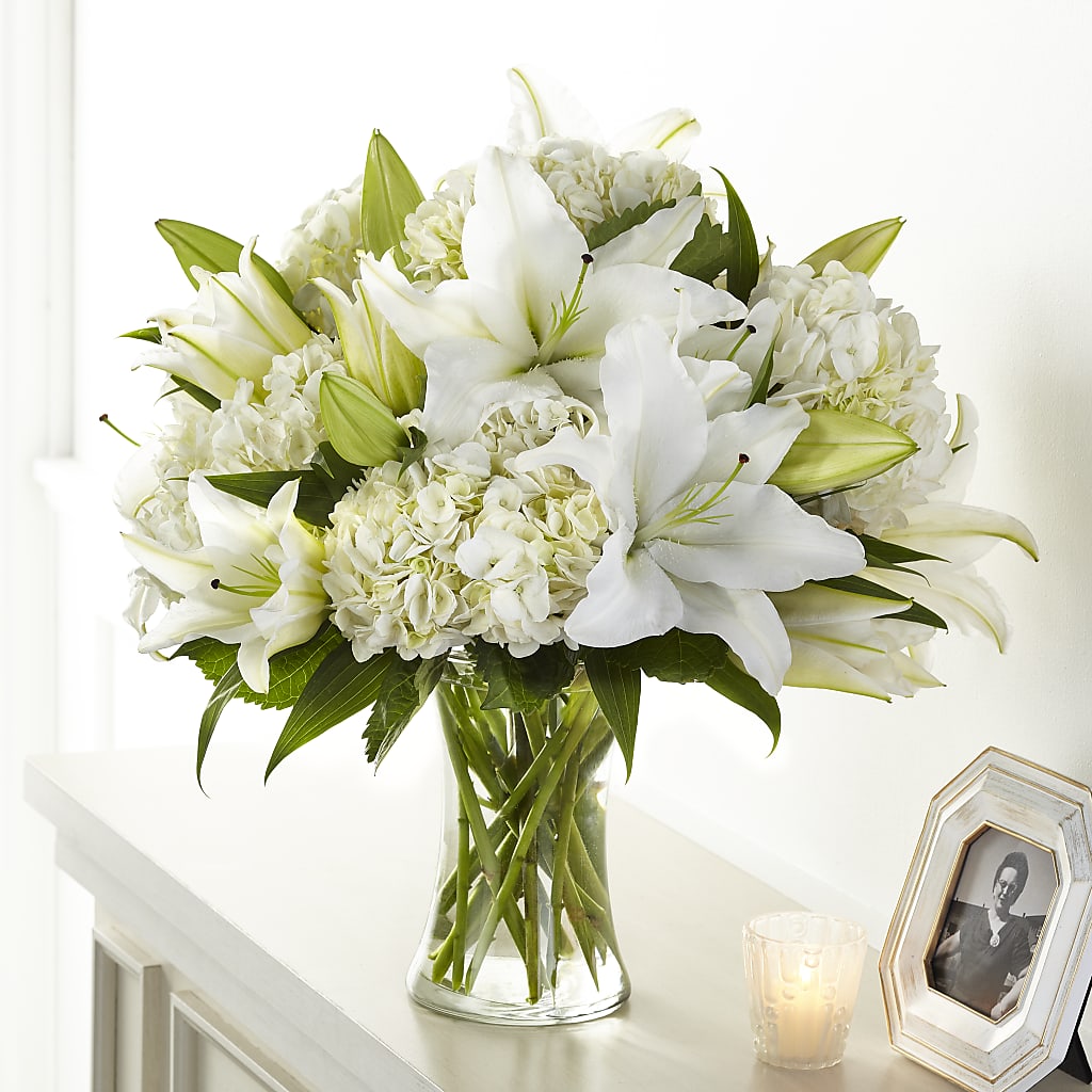 Compassionate Lily Bouquet – AARON'S FLOWERS, La Vista NE