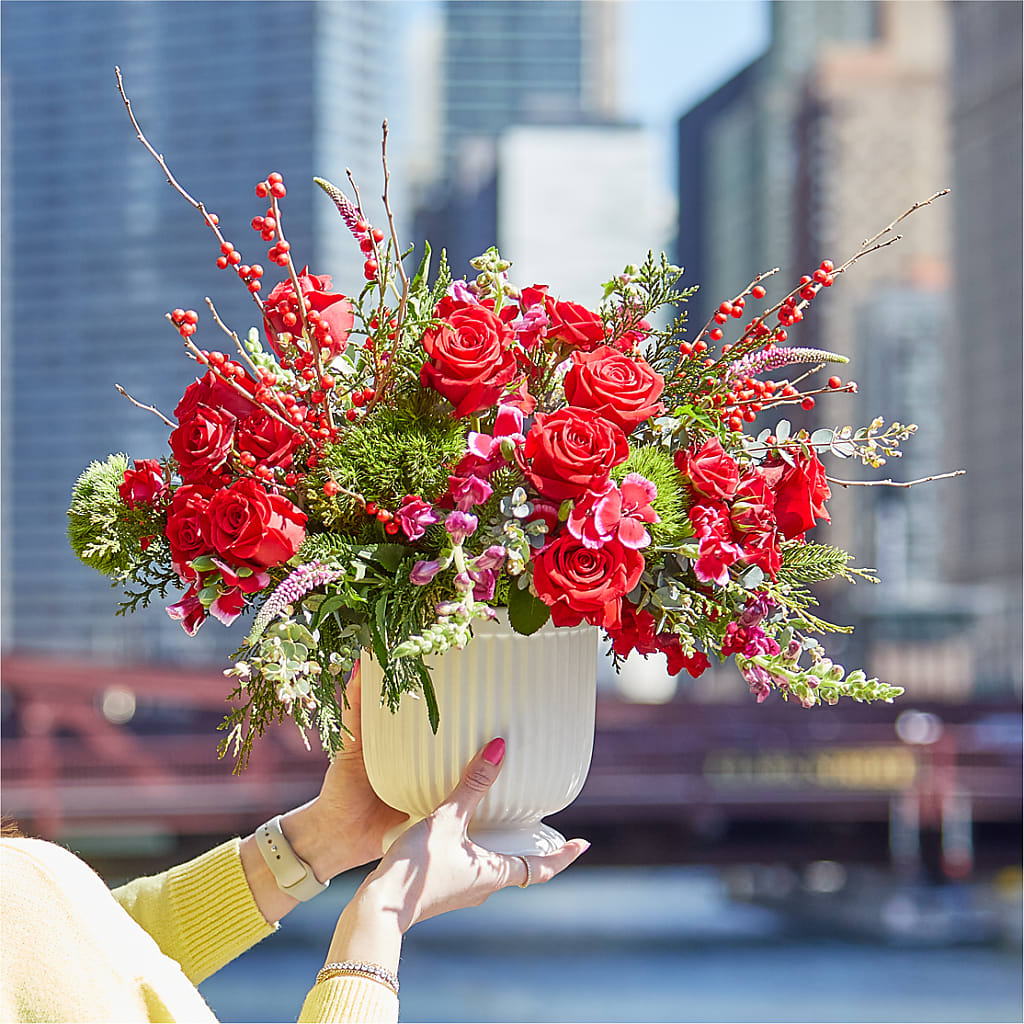Big Red Bow Bouquet – AARON'S FLOWERS, La Vista NE