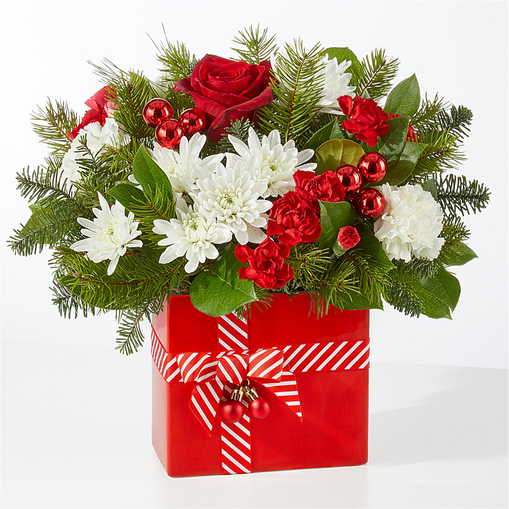 Presents Under the Tree Bouquet – AARON'S FLOWERS, La Vista NE