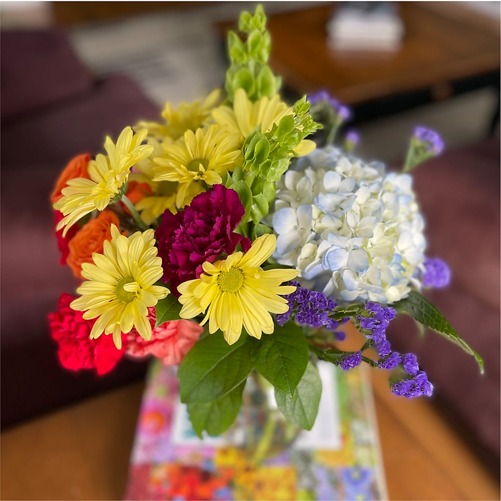 Summer Spectra - A Florist Original – AARON'S FLOWERS, La Vista NE