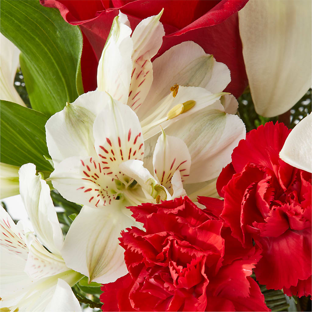 Holiday Season Bouquet – AARON'S FLOWERS, La Vista NE