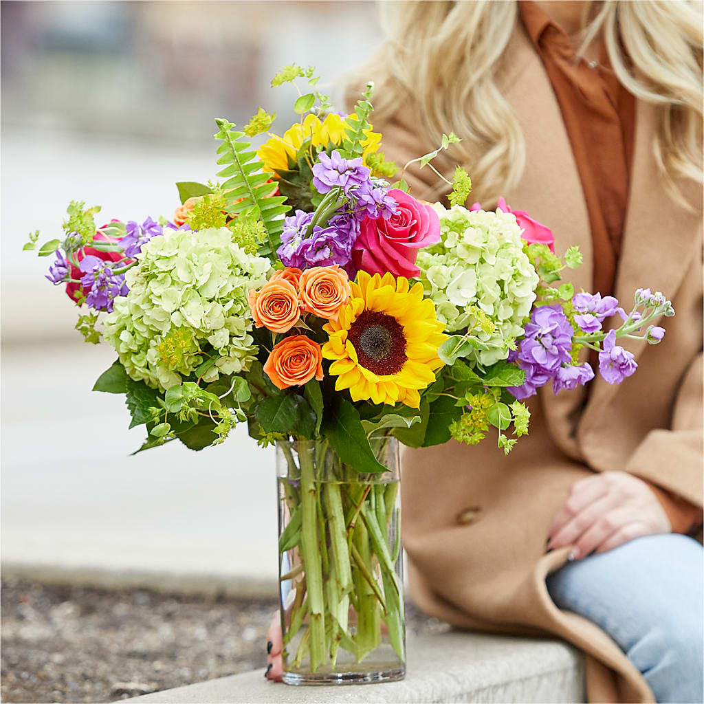 Vibrant Greetings Bouquet – AARON'S FLOWERS, La Vista NE